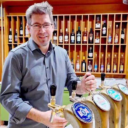 Hotell Rauchkuchl Centercourt