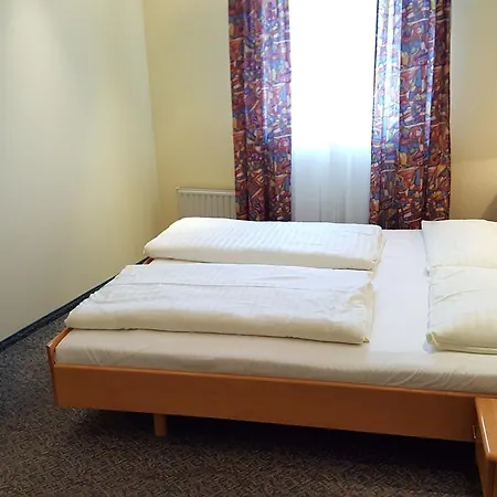 Rauchkuchl Centercourt