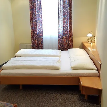 Rauchkuchl Centercourt 3* Graz