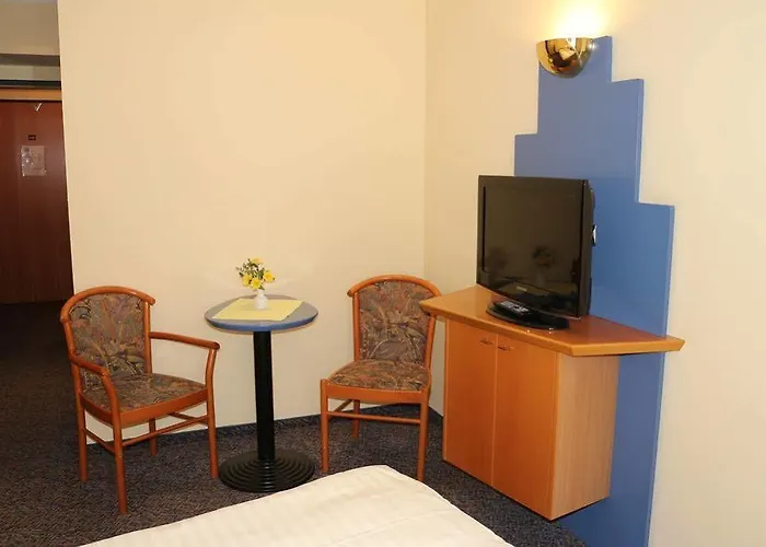 Hotell Rauchkuchl Centercourt